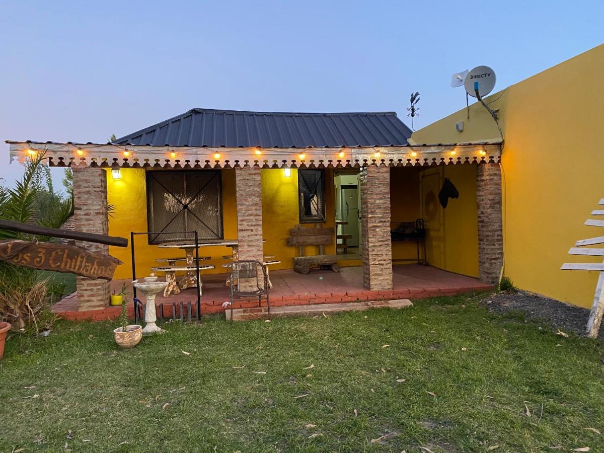 Los Tres Chiflados Chascomús Екстериор снимка